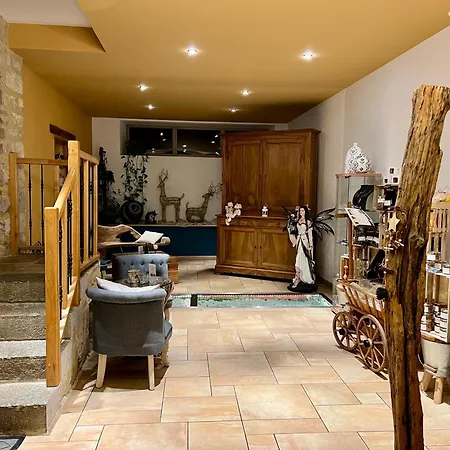 Bed & Breakfast Domaine Et D'hotes Des Fees Pretin