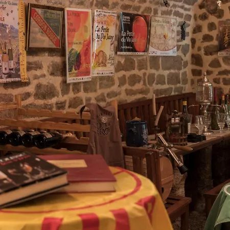 Bed & Breakfast Domaine Et D'hotes Des Fees