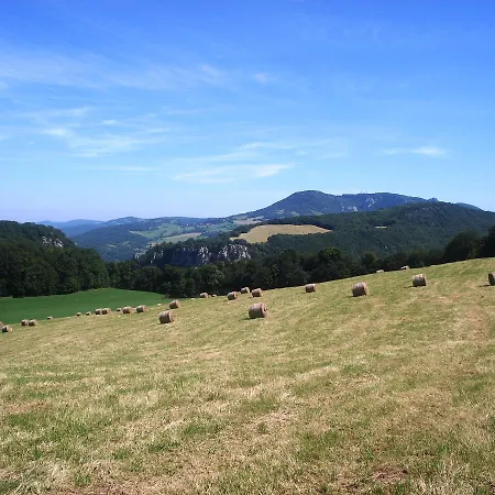 Domaine Et D'hotes Des Fees Bed & Breakfast *